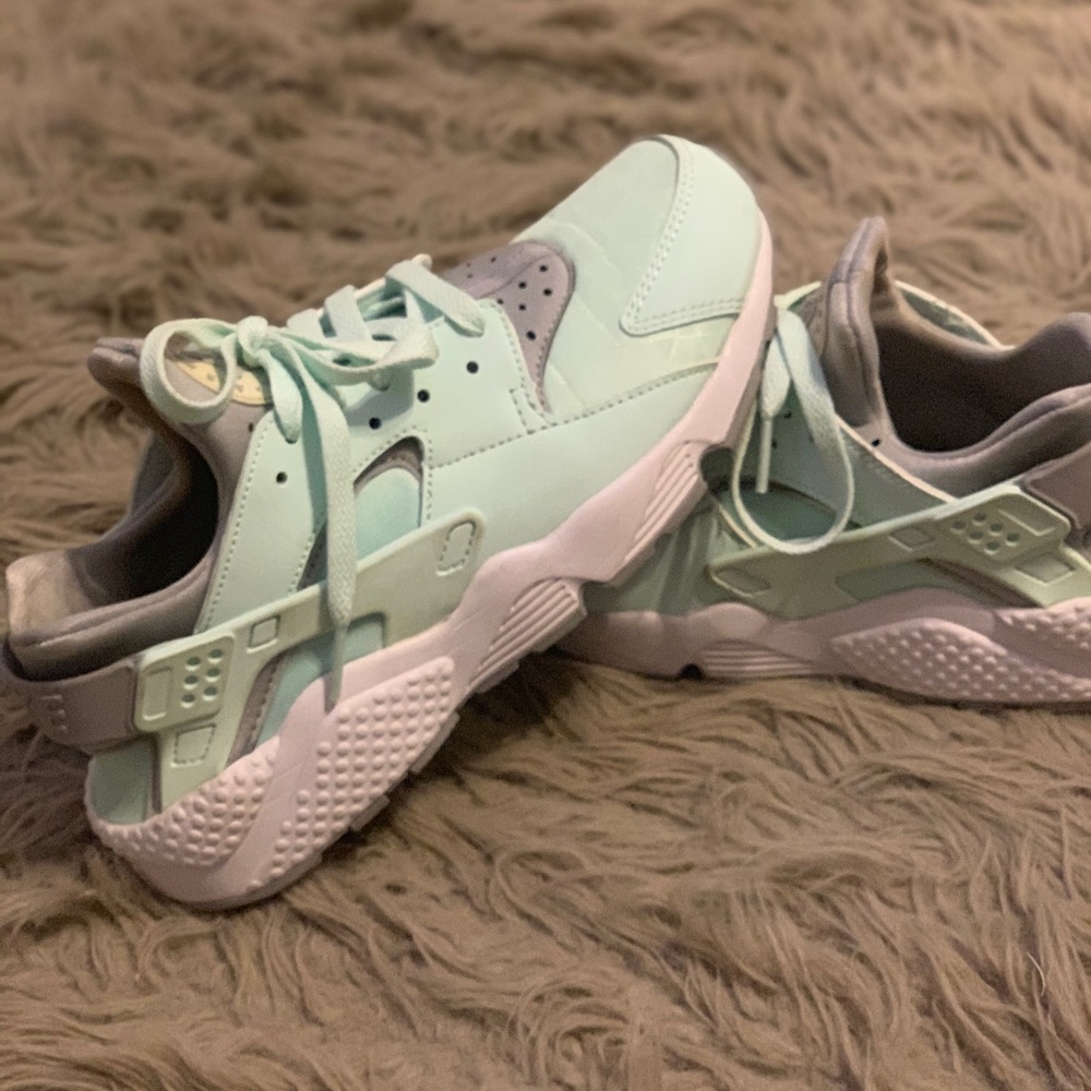 Nike Huaraches